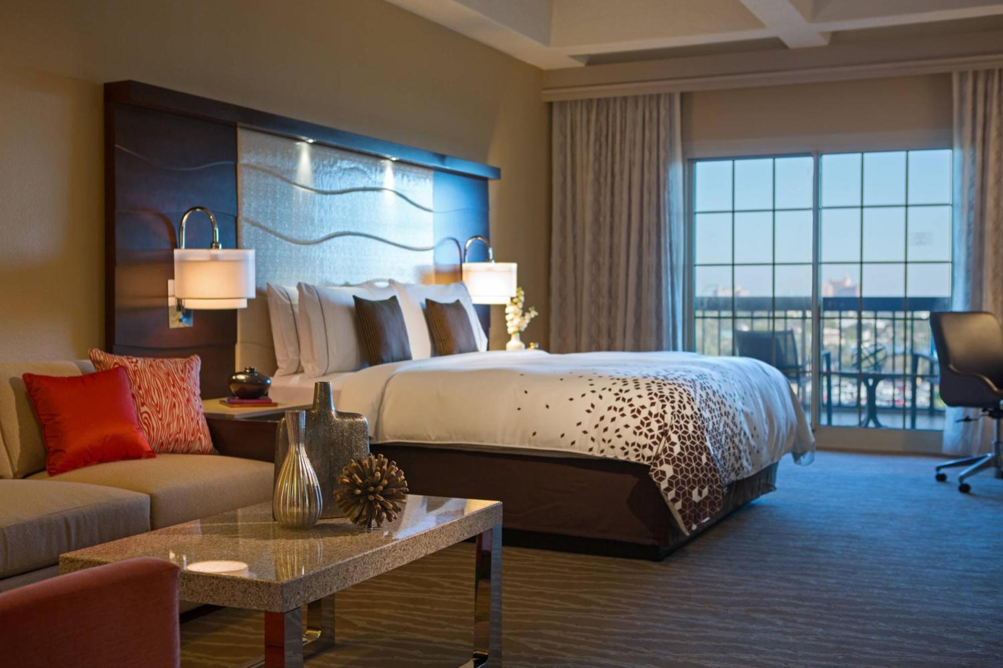 เรเนซองส์ ออร์แลนโด แอท ซีเวิลด์ Hotel Williamsburg ภายนอก รูปภาพ